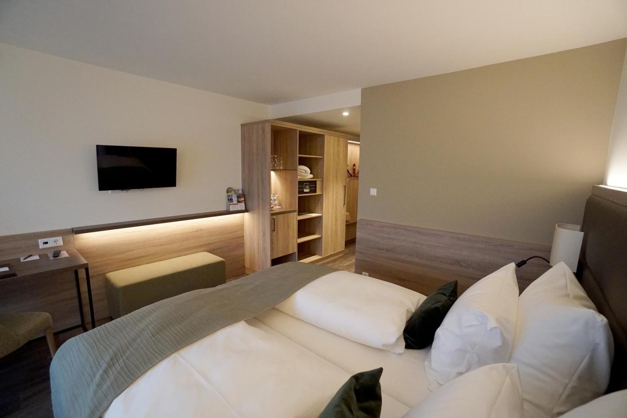 Flair Park Hotel Ilshofen Ngoại thất bức ảnh