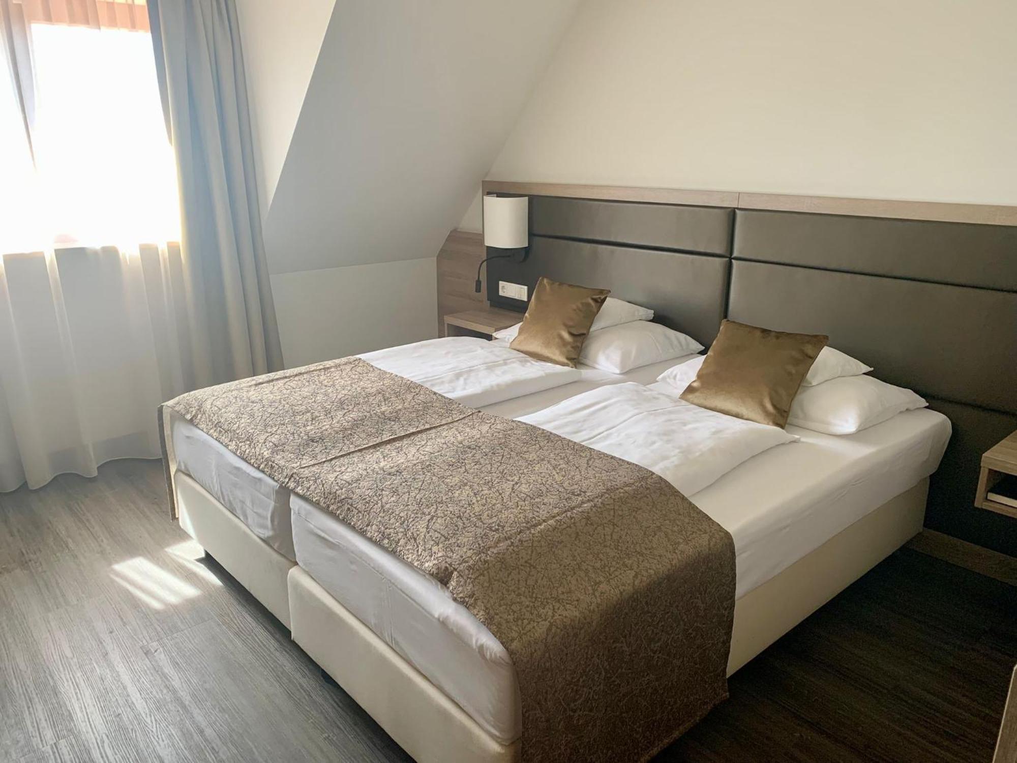 Flair Park Hotel Ilshofen Ngoại thất bức ảnh