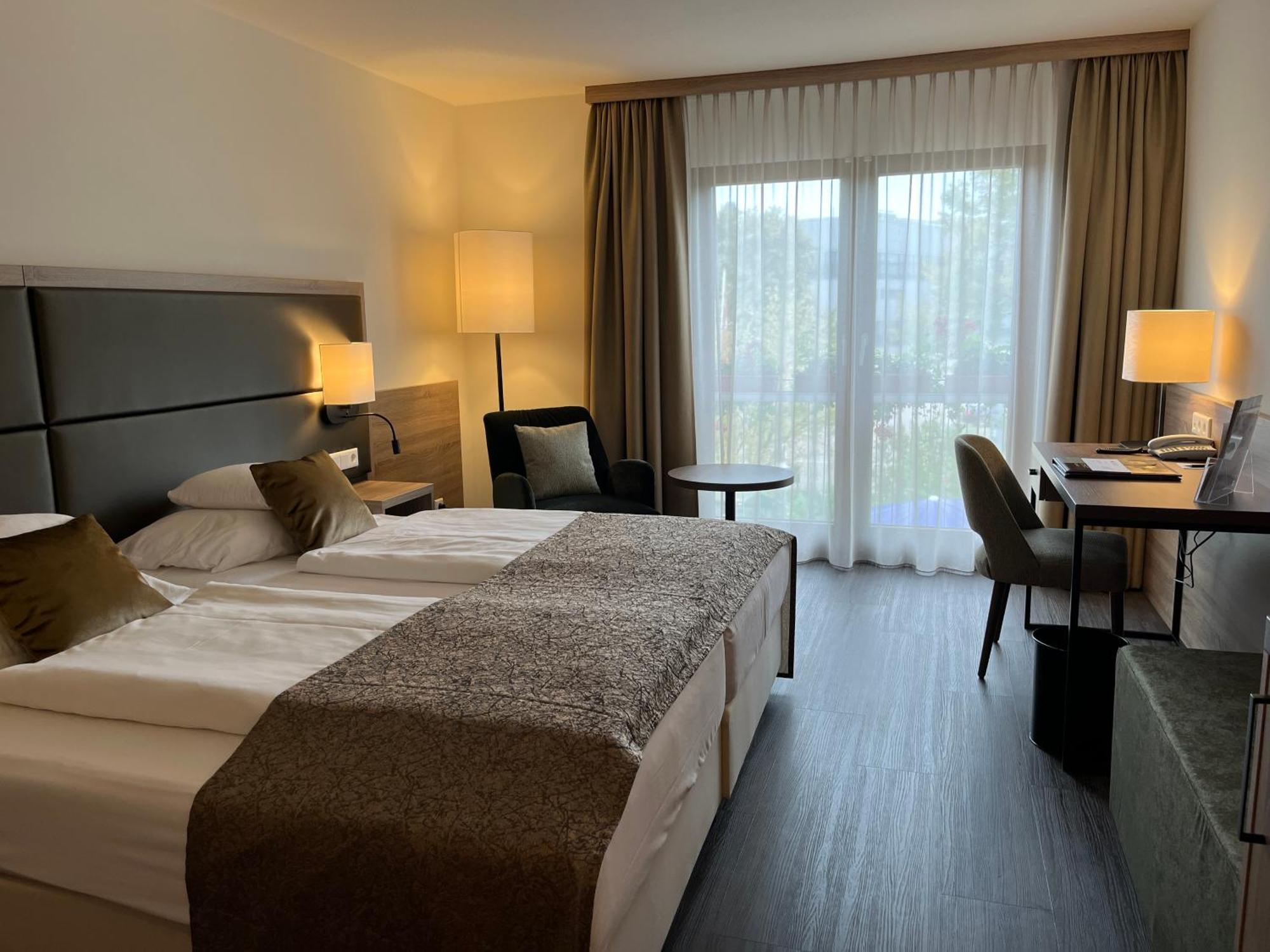Flair Park Hotel Ilshofen Ngoại thất bức ảnh
